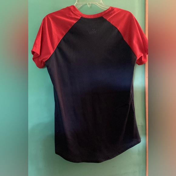 NWOT Women’s Cleveland Guardians Baseball Jersey Tee Size Medium - Picture 2 of 8